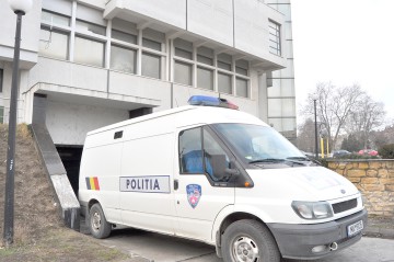 Arestat pentru două tâlhării: prejudiciul se ridică la peste 700 de lei